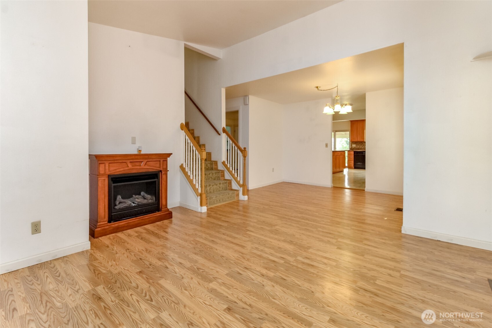 13336 35th Avenue Property Photo 6