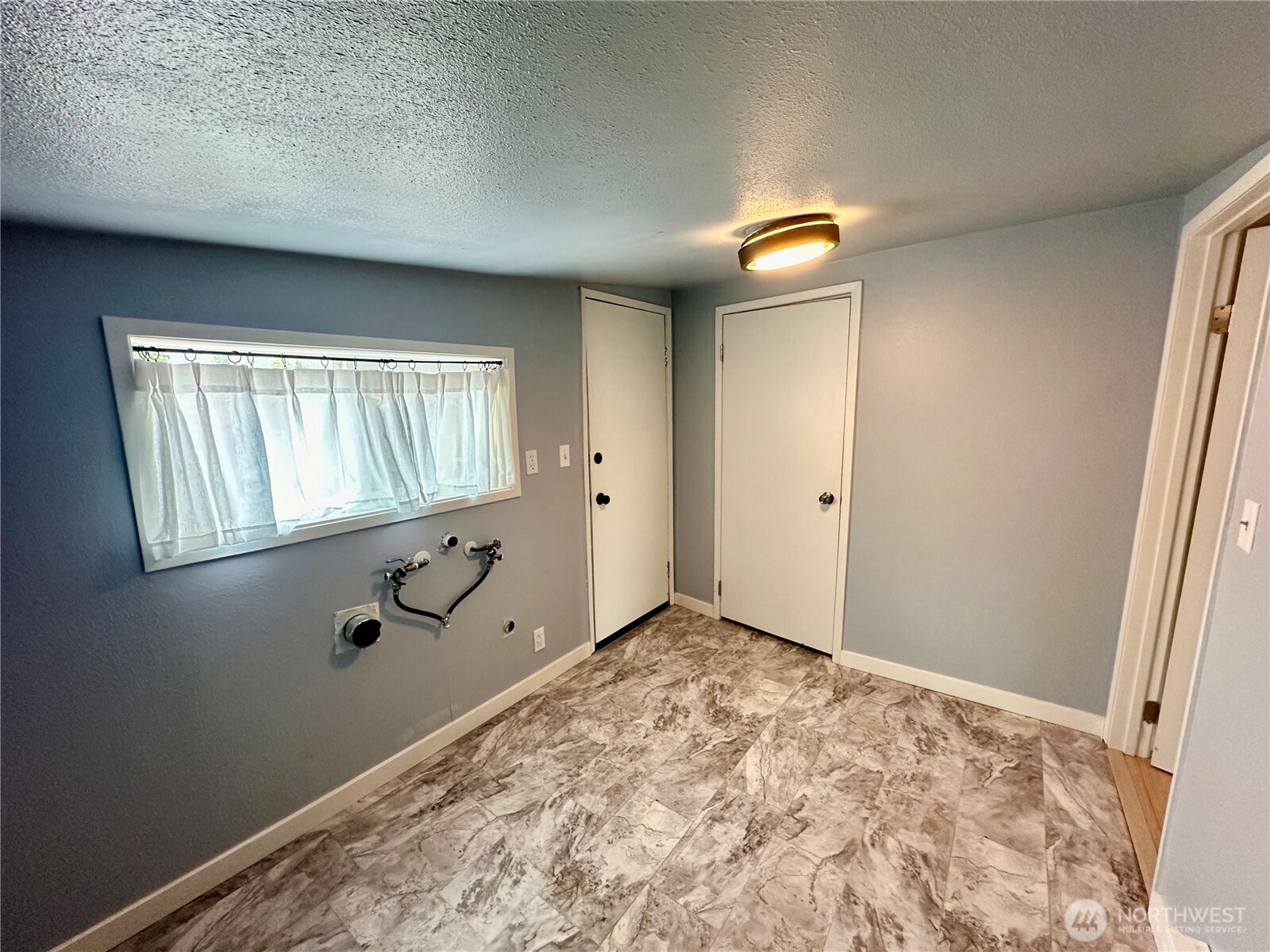1217 Orting Kapowsin Highway Property Photo 24