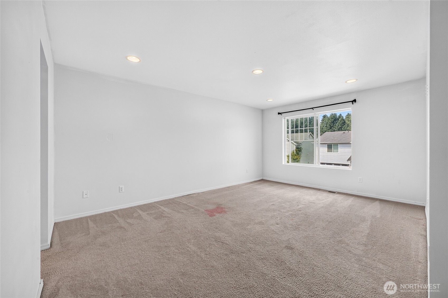 17823 Silver Creek Avenue Property Photo 10