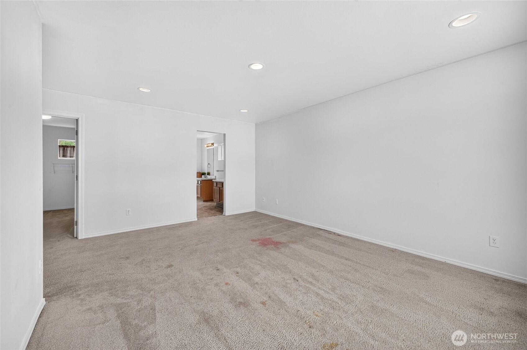 17823 Silver Creek Avenue Property Photo 11