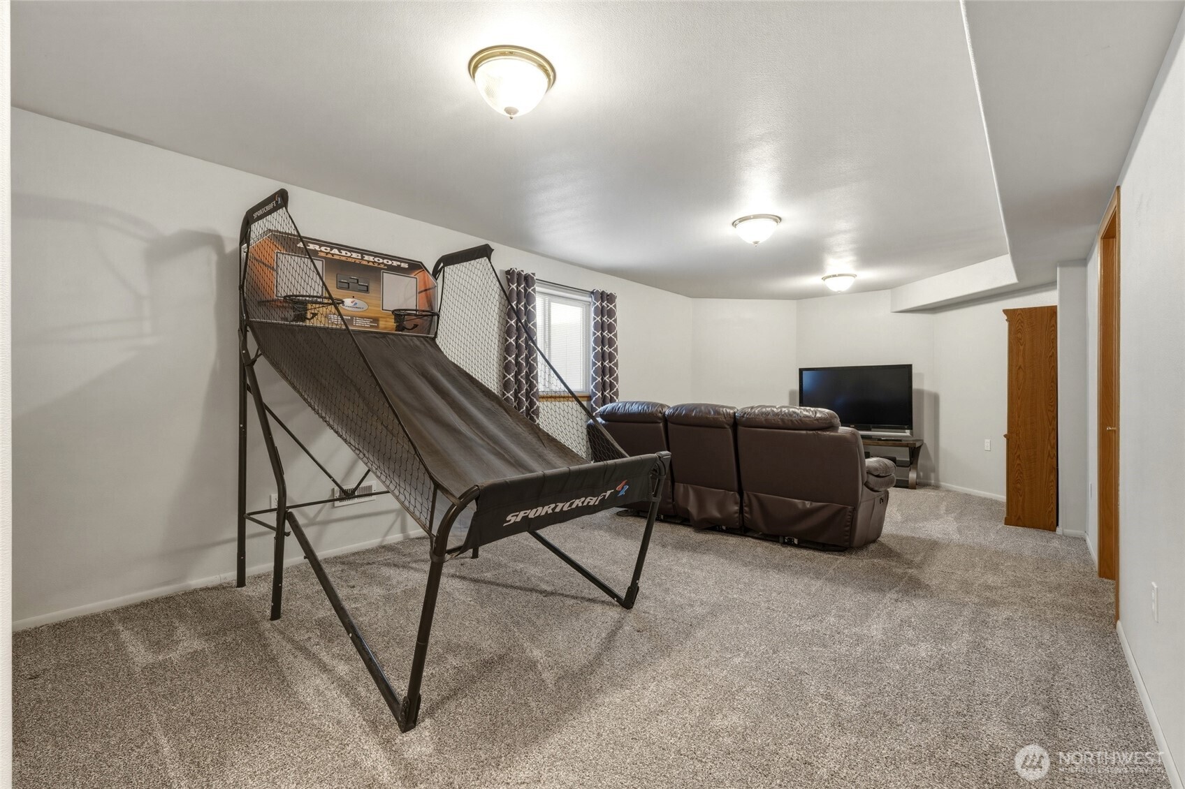 1318 Bryant Avenue Property Photo 22