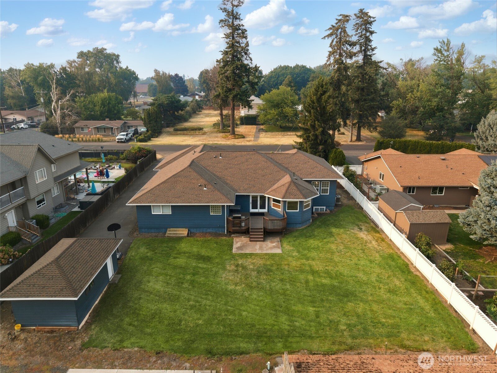 1318 Bryant Avenue Property Photo 39
