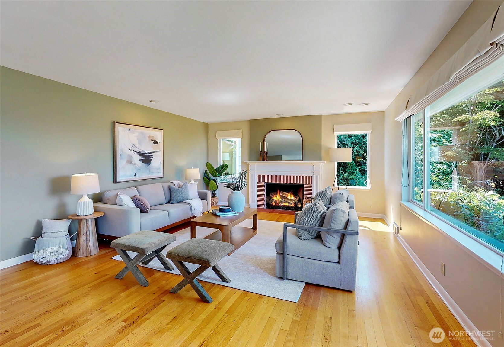18516 Soundview Place Property Photo 6