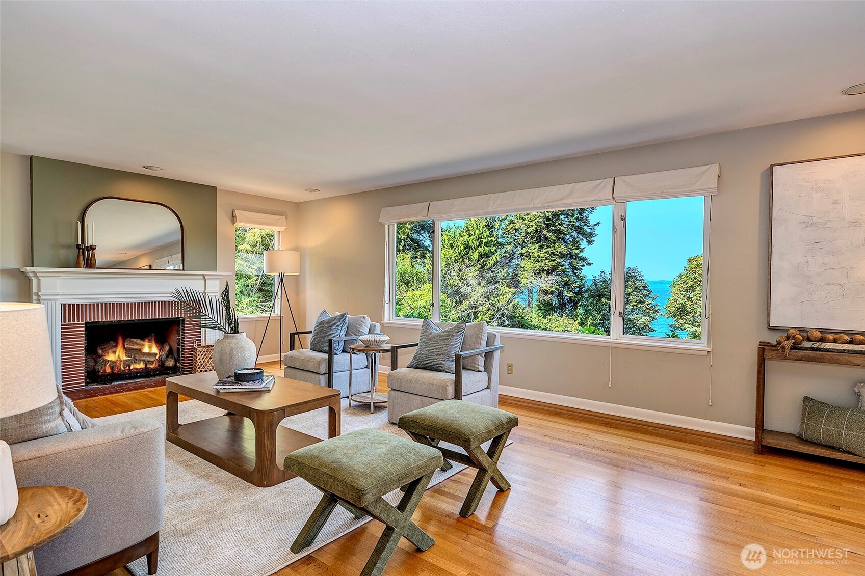 18516 Soundview Place Property Photo 7
