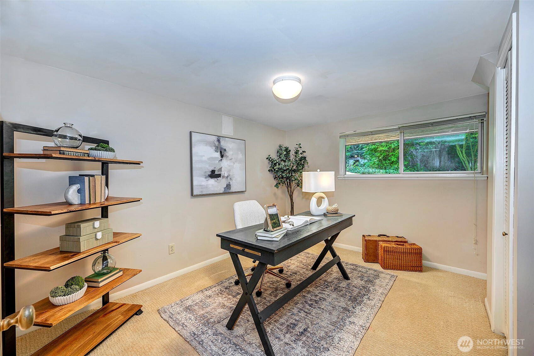 18516 Soundview Place Property Photo 24