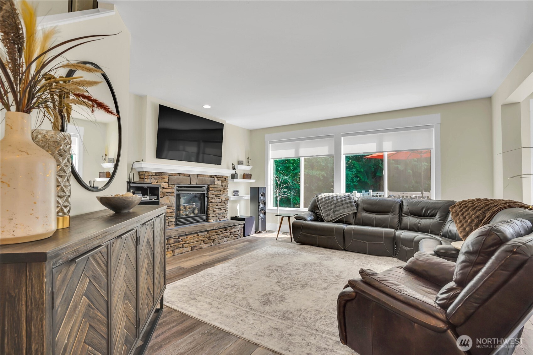 17304 Parkside Way Property Photo 8