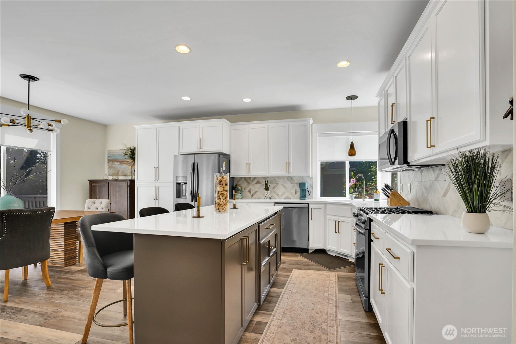 17304 Parkside Way Property Photo 10