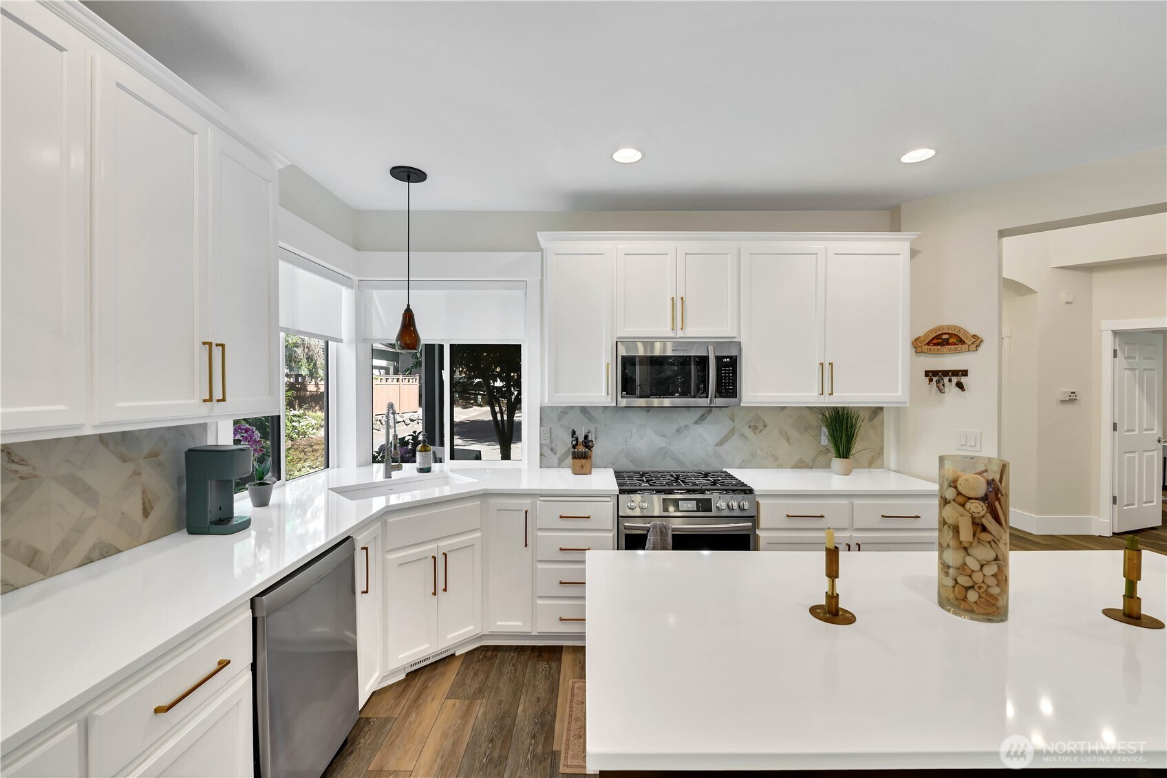 17304 Parkside Way Property Photo 12