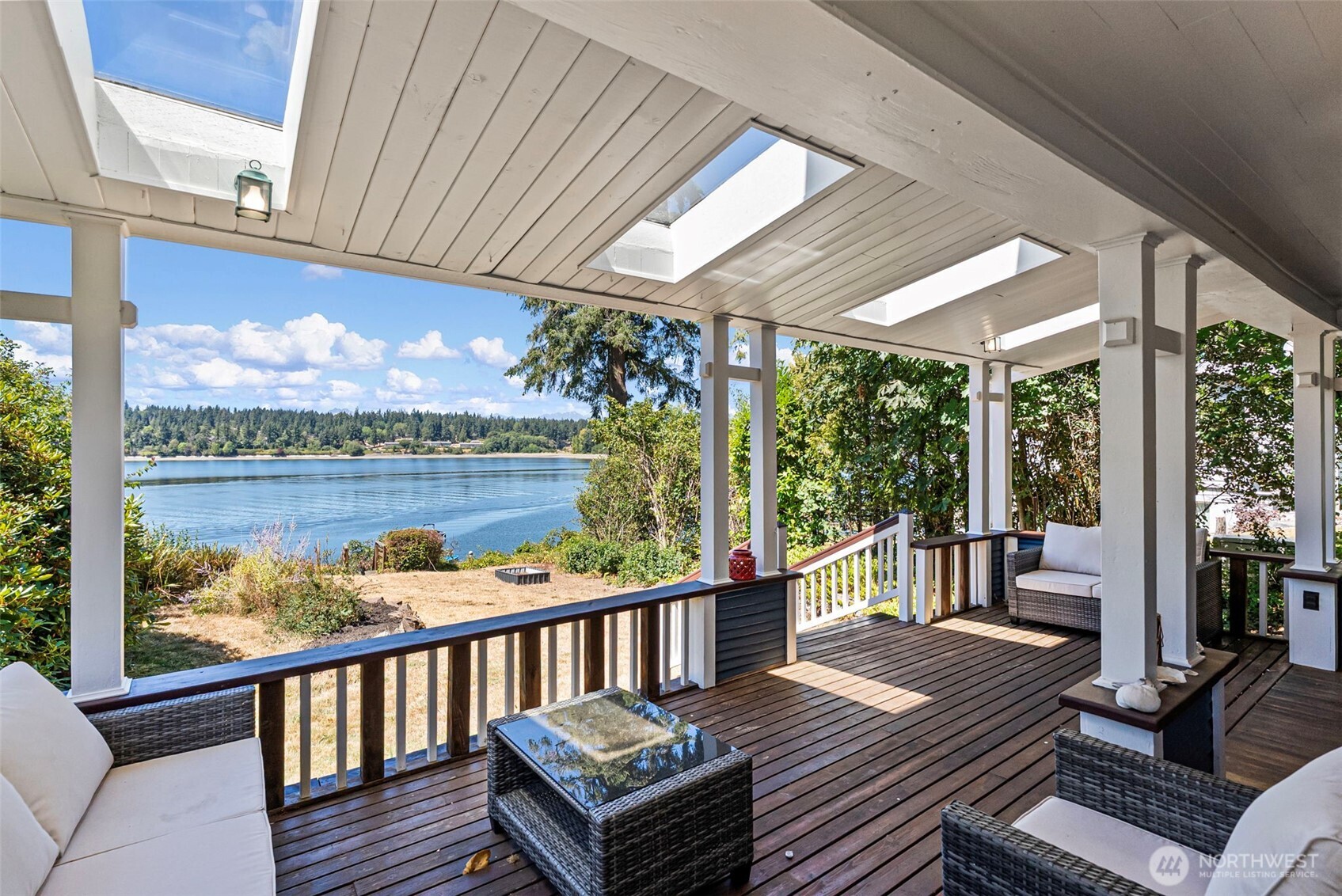 2611 Marine Drive Property Photo 13