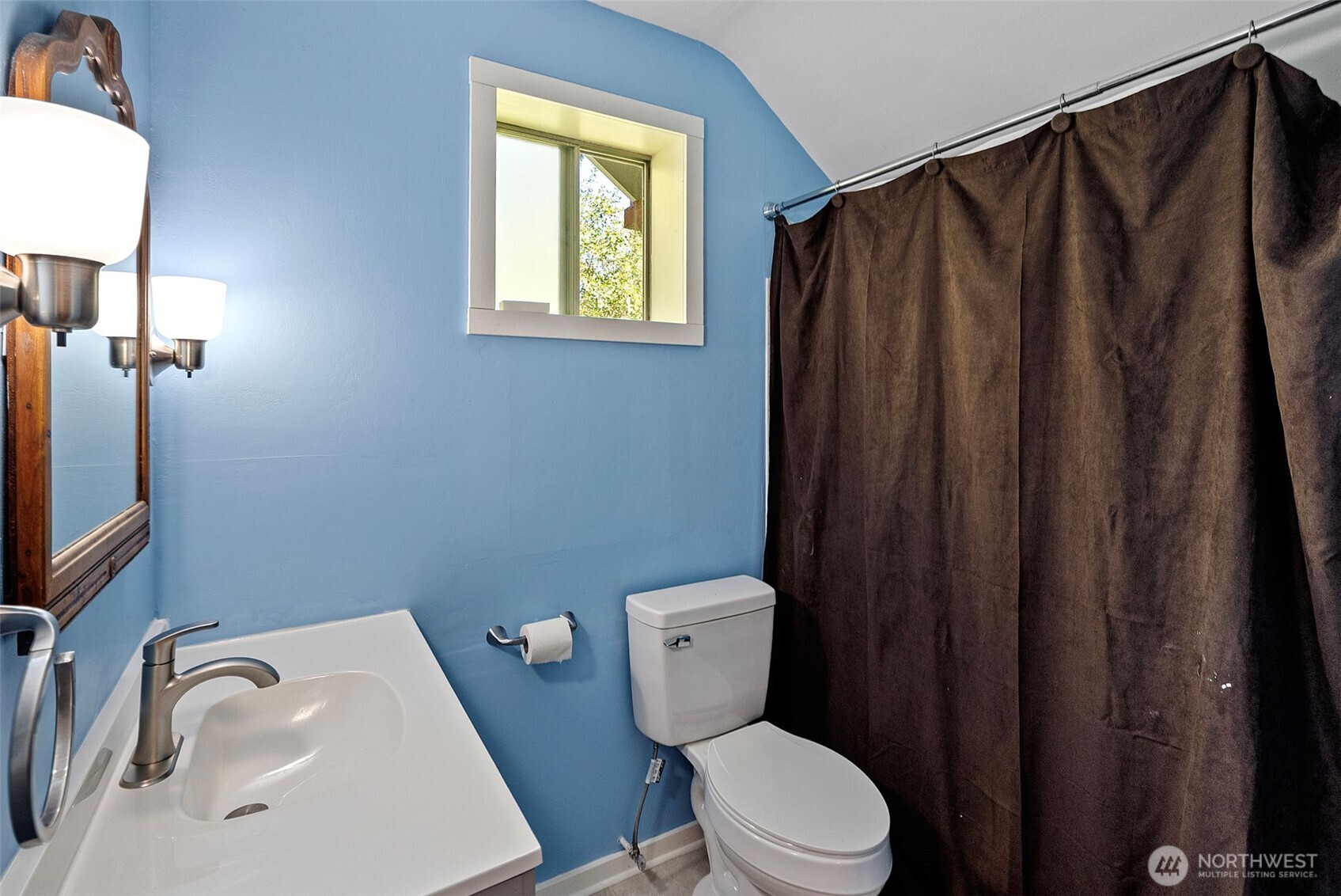 2611 Marine Drive Property Photo 35