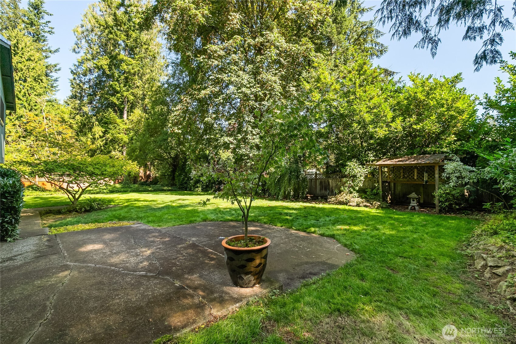 5928 Laurel Shaw Ct Property Photo 3