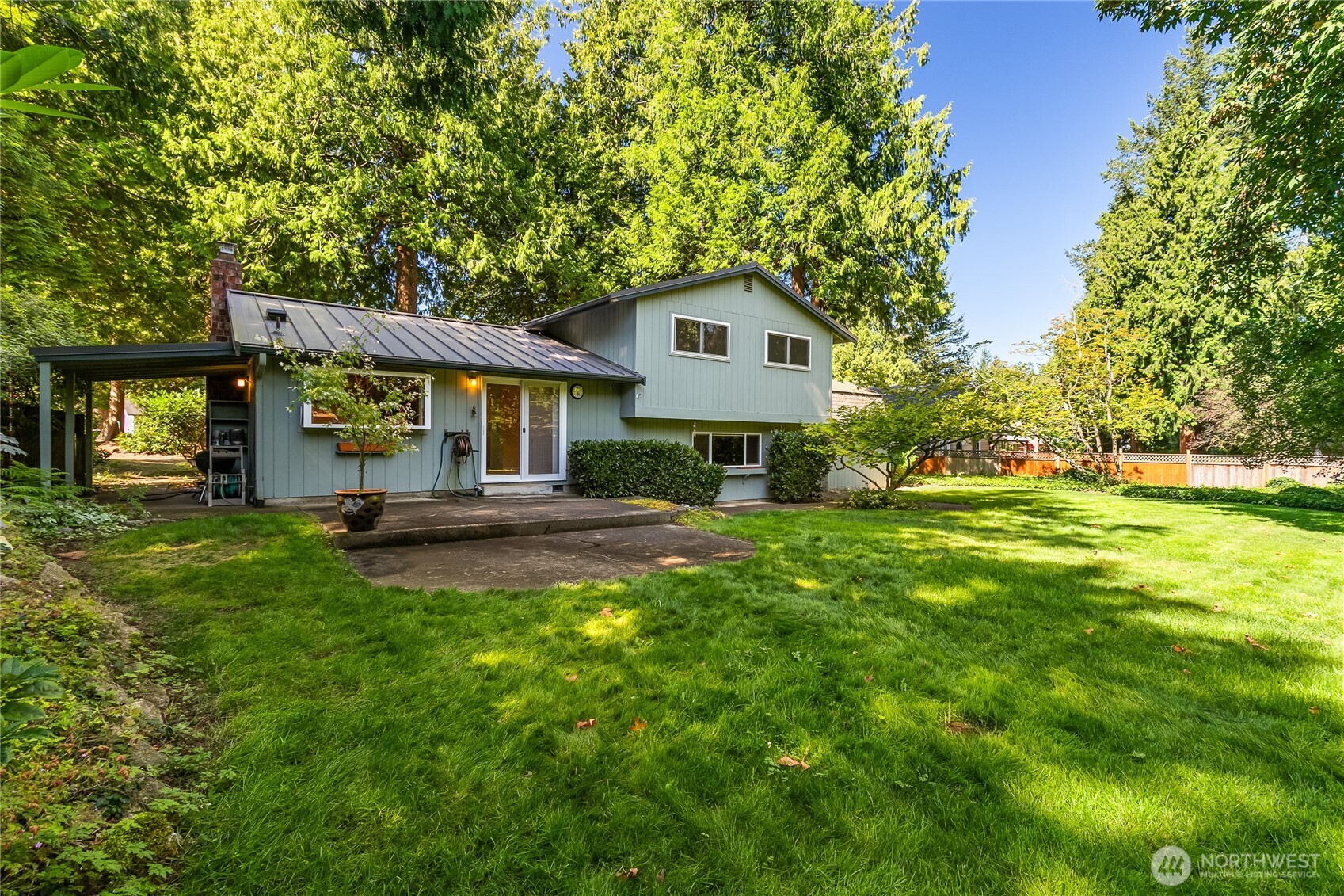 5928 Laurel Shaw Ct Property Photo 4