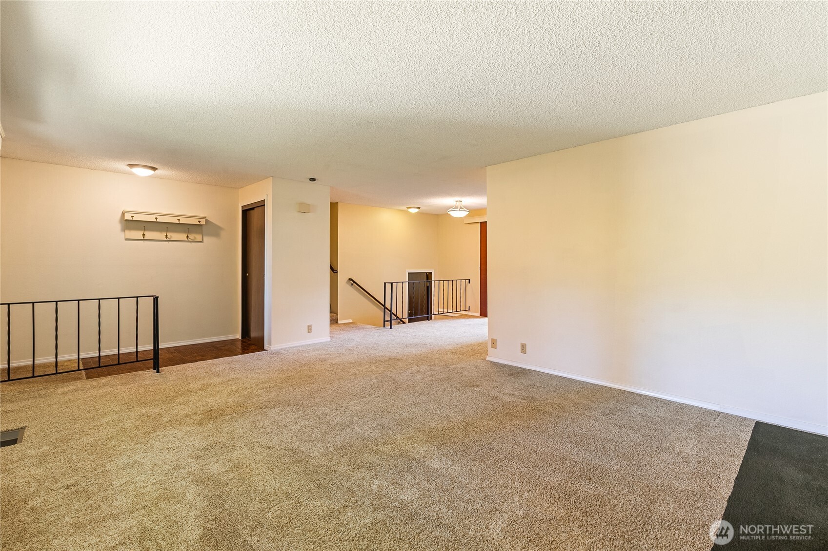 5928 Laurel Shaw Ct Property Photo 14