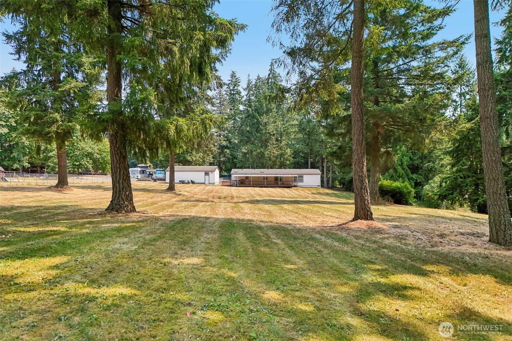 16627 230th Avenue Property Photo 3