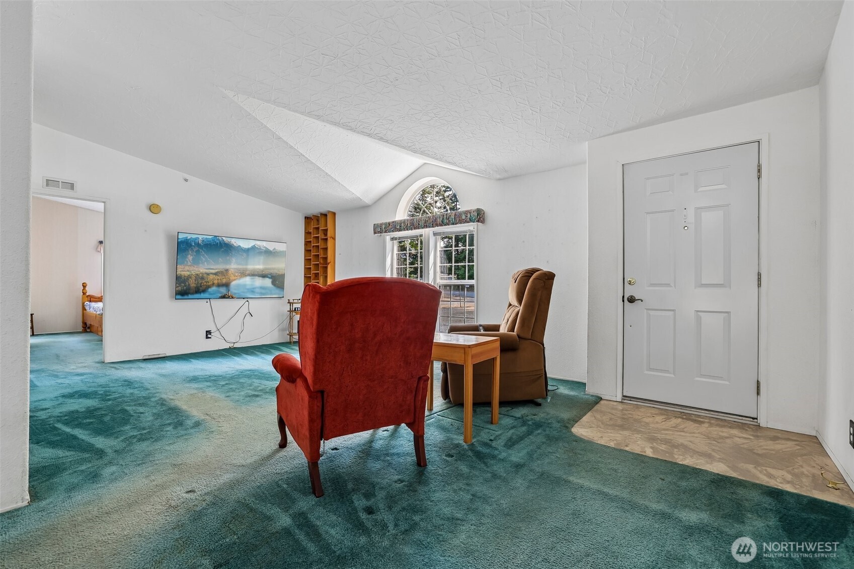 16627 230th Avenue Property Photo 6