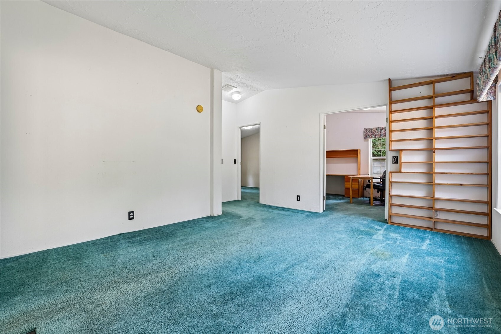 16627 230th Avenue Property Photo 17