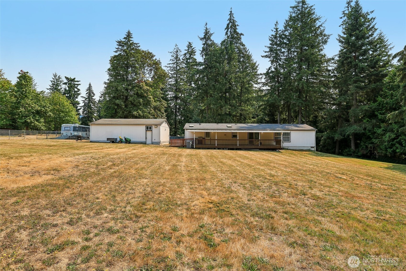 16627 230th Avenue Property Photo 31