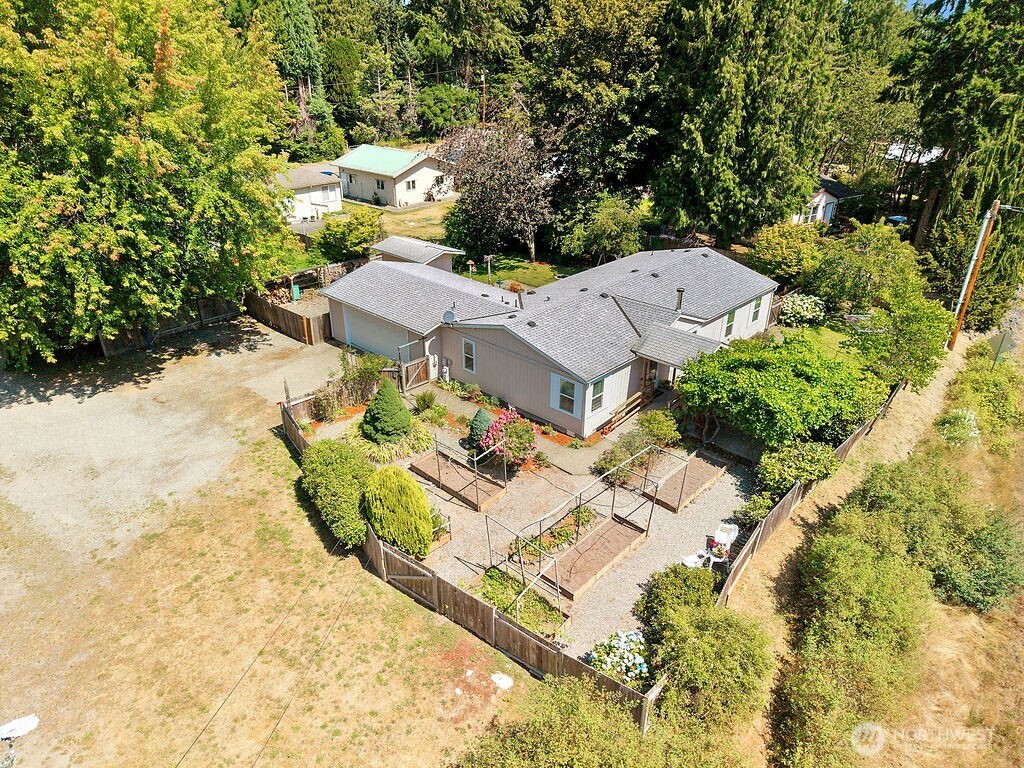 56 7th Avenue Property Photo 1