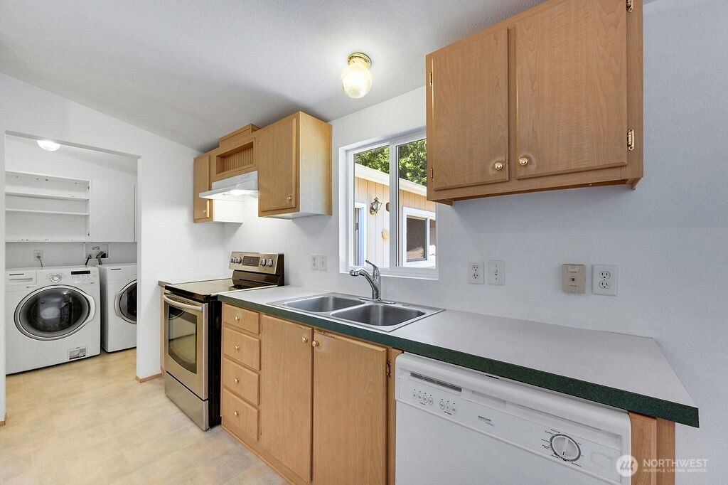 56 7th Avenue Property Photo 15