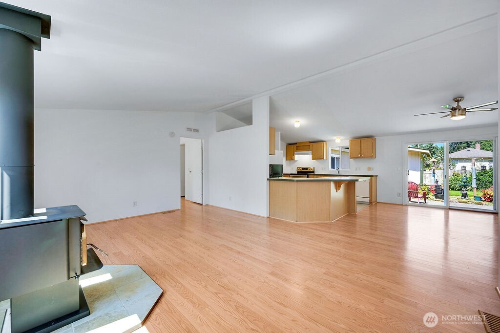 56 7th Avenue Property Photo 16