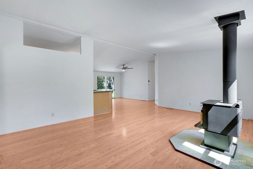 56 7th Avenue Property Photo 18