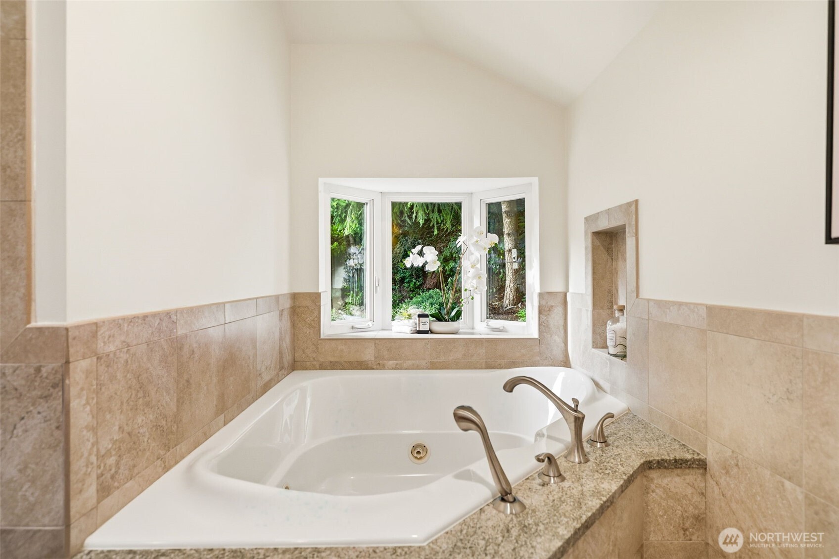 11113 Ne 38th Place Property Photo 19