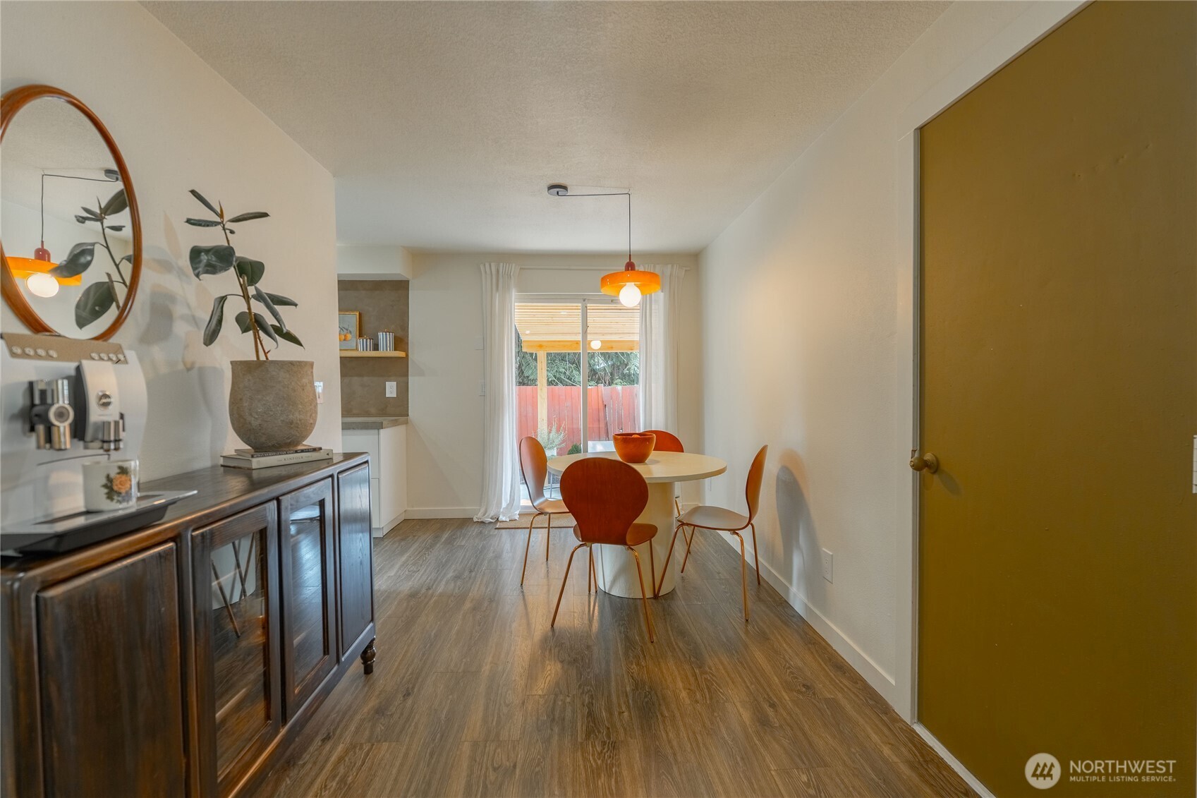 200 Saint Helens Way Property Photo 11