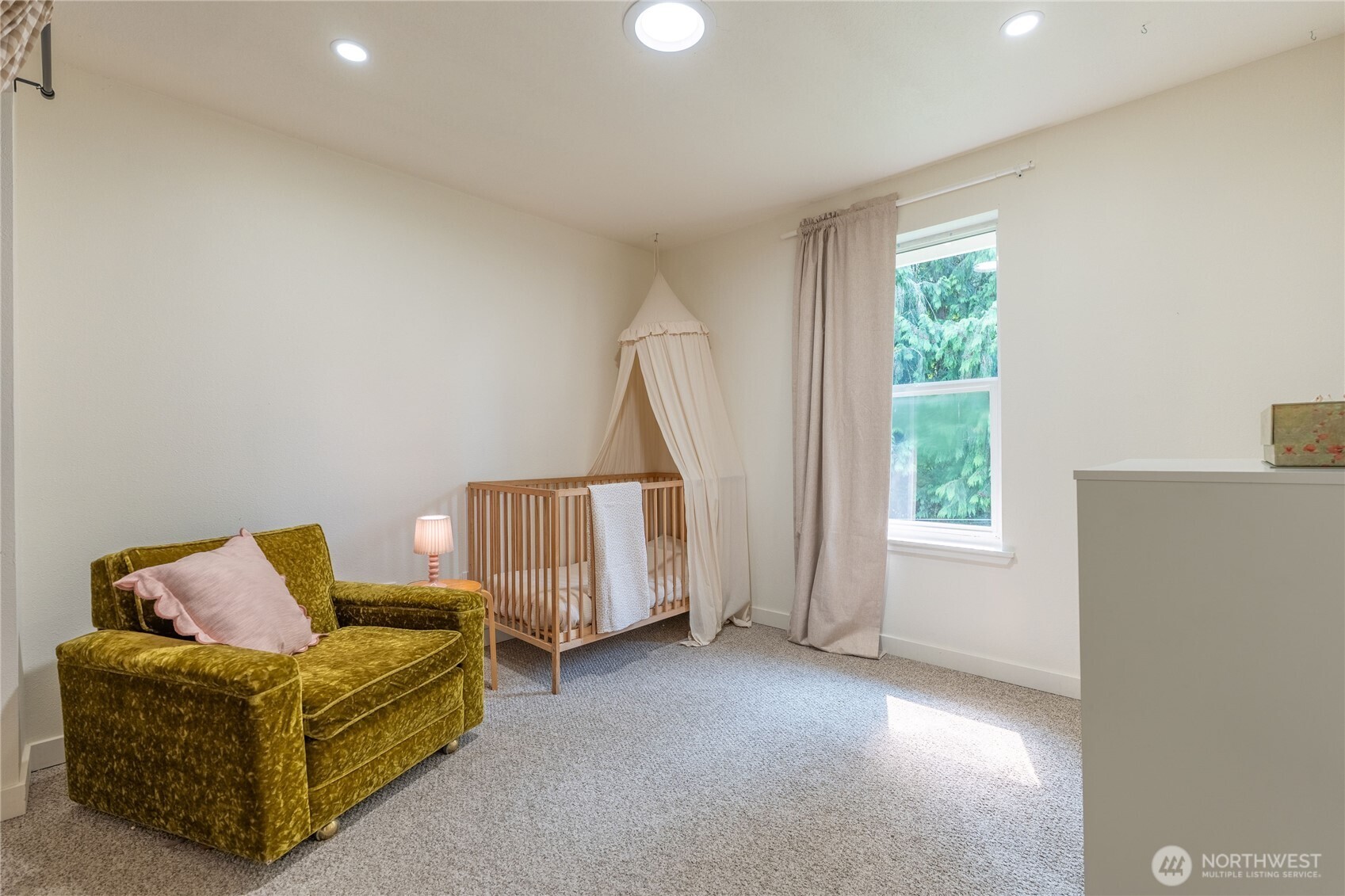 200 Saint Helens Way Property Photo 17