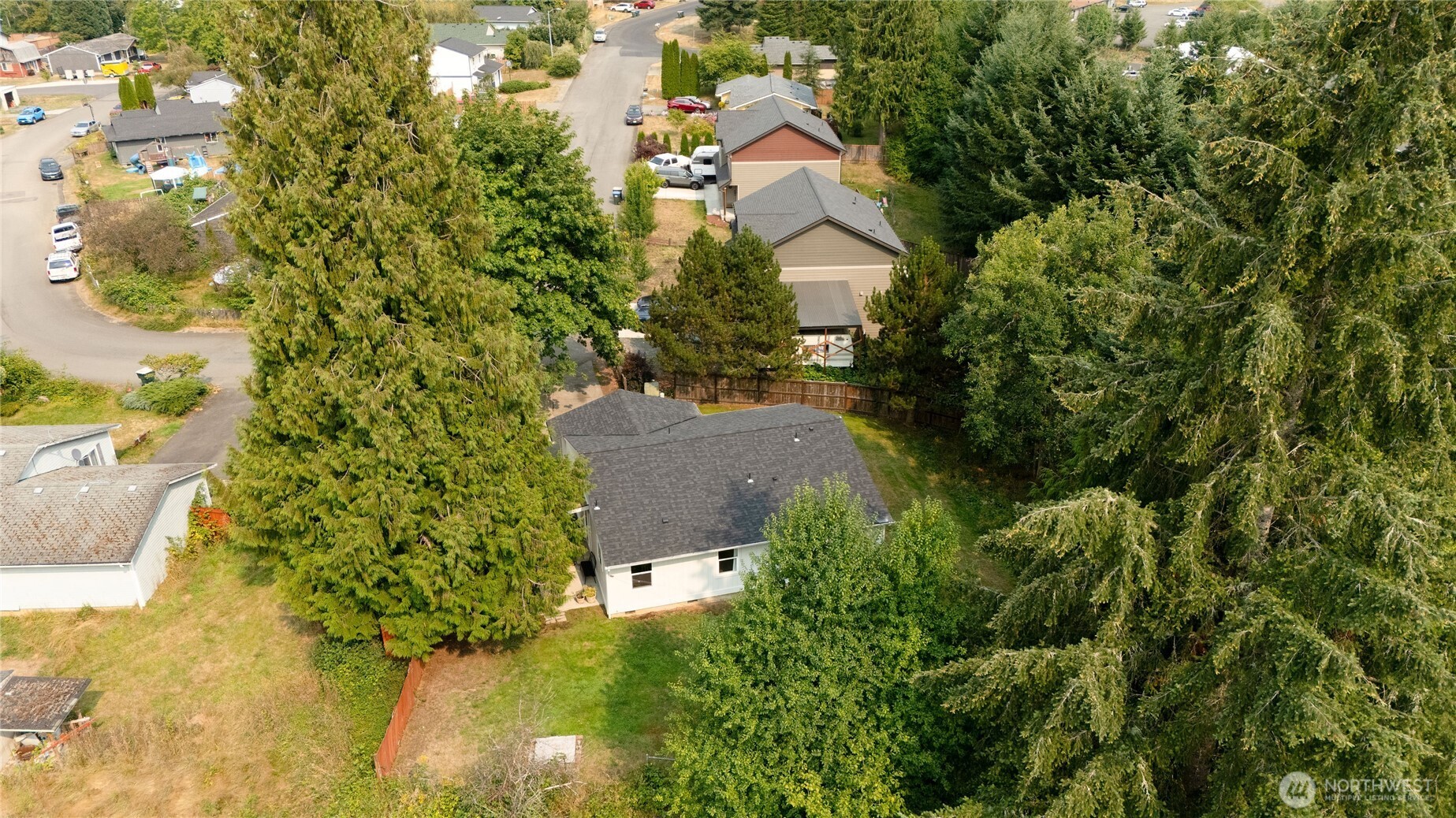 200 Saint Helens Way Property Photo 27