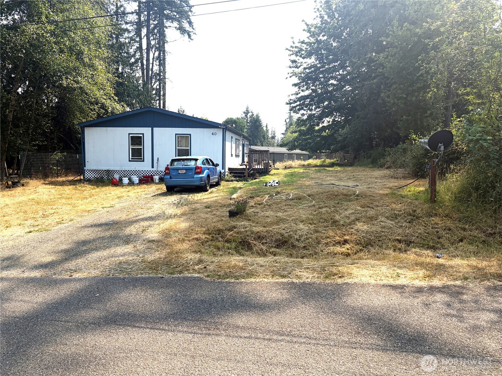 40 E Totten Place Property Photo 2