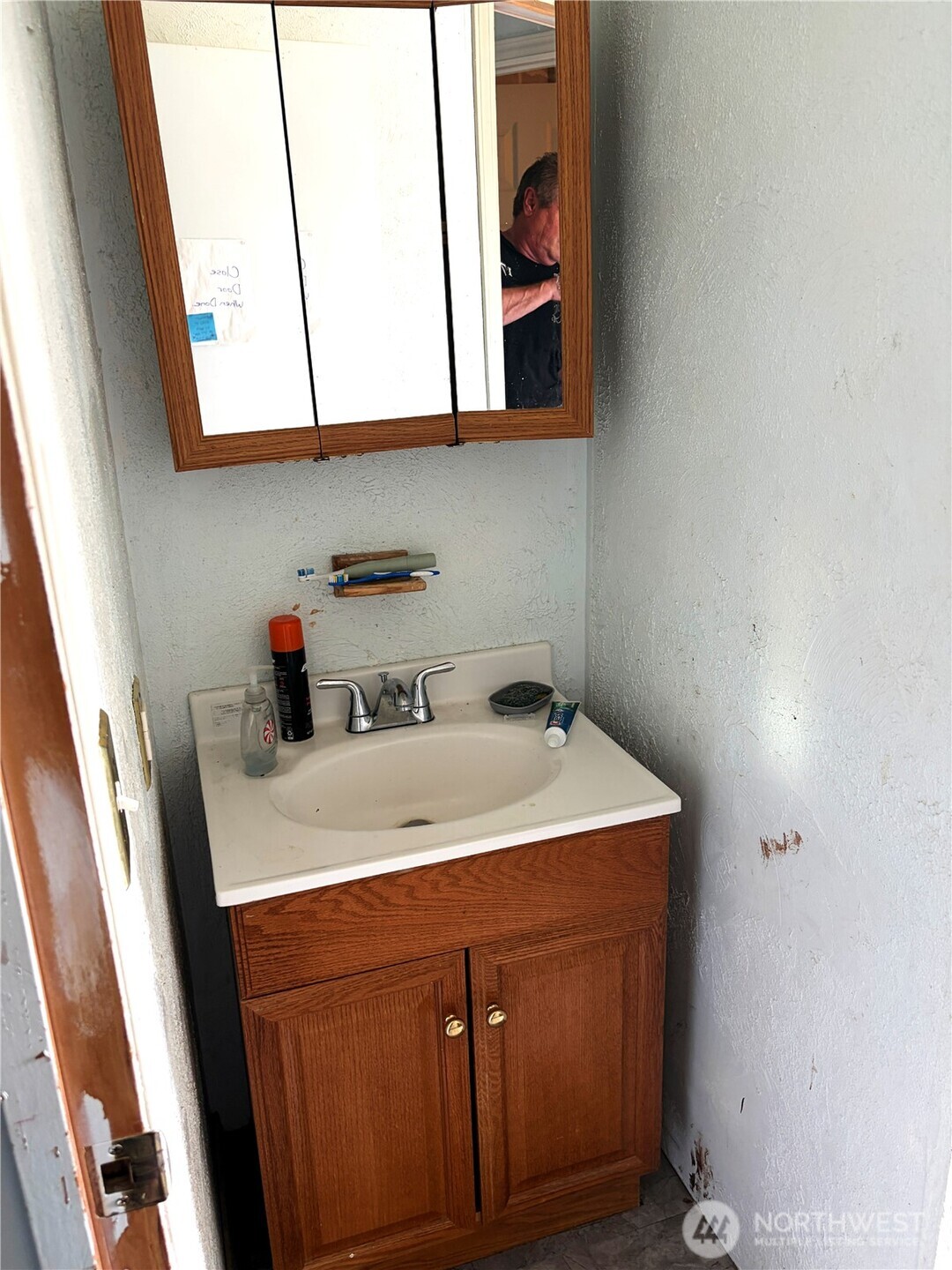 40 E Totten Place Property Photo 11