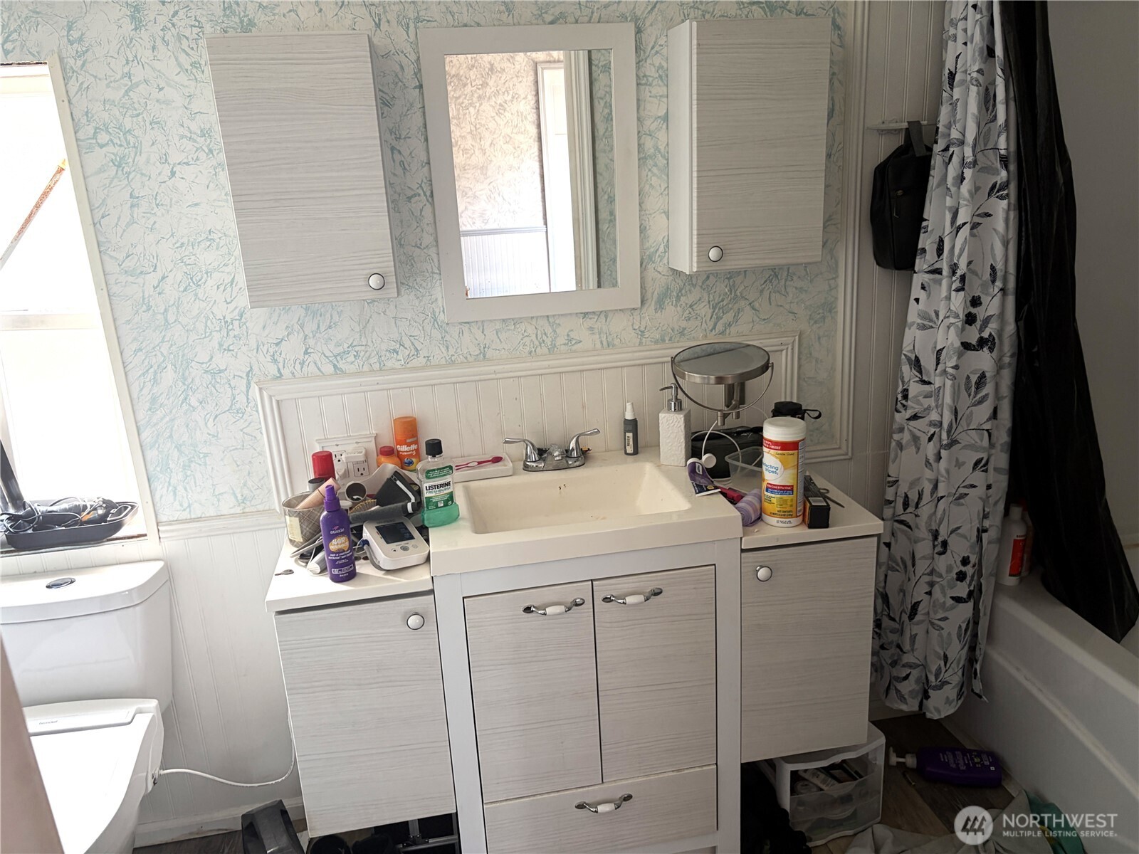 40 E Totten Place Property Photo 14