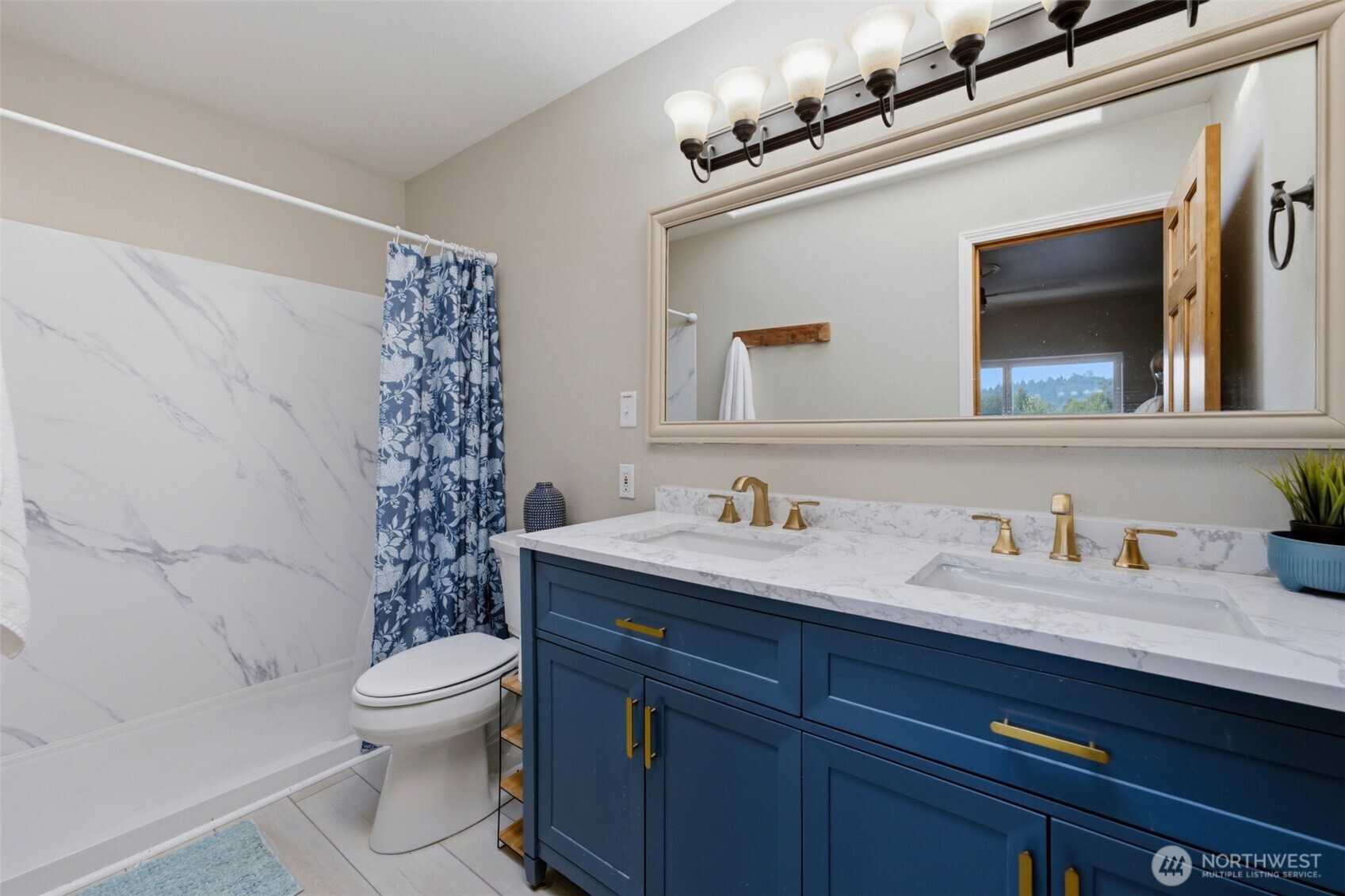 926 16th Street Property Photo 13