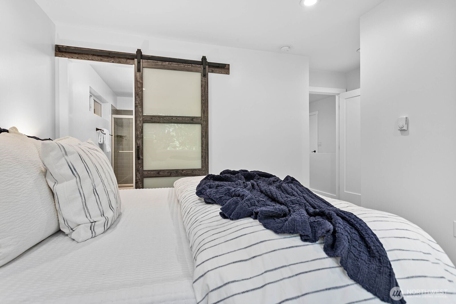 8 White Mountain Lane Property Photo 14