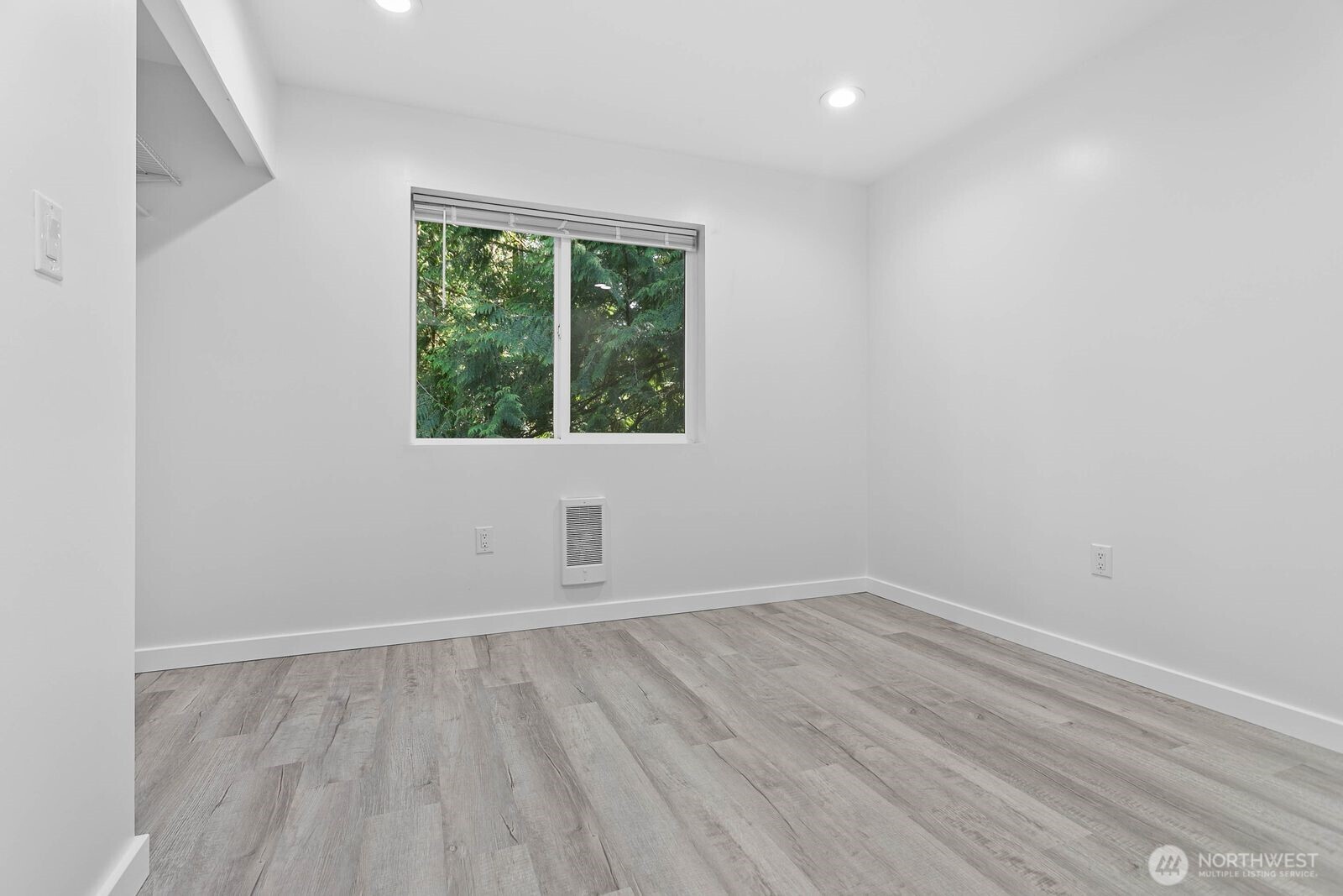 8 White Mountain Lane Property Photo 24