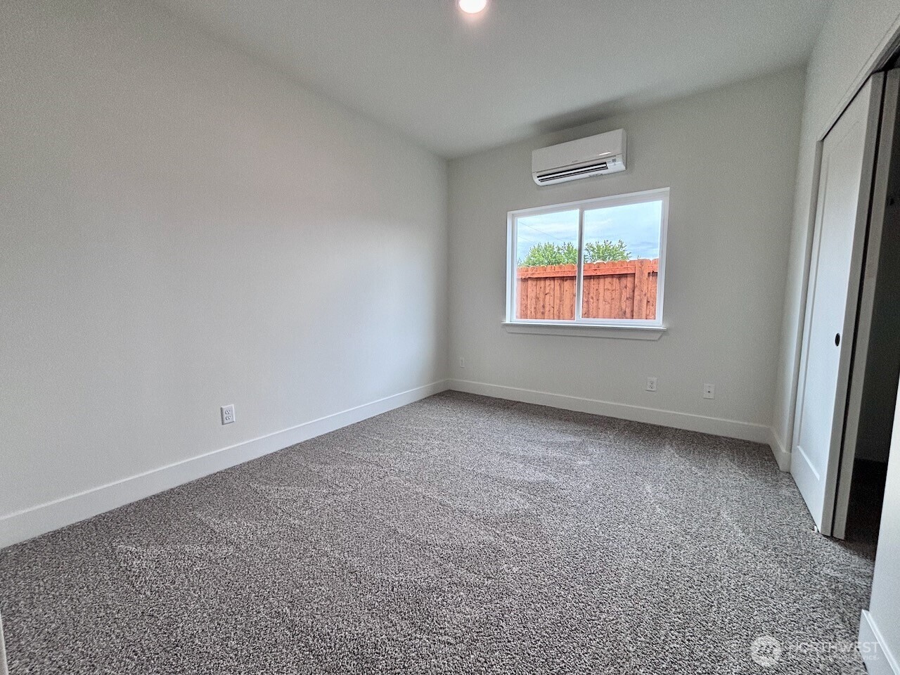 2609 N Emery Street Property Photo 24