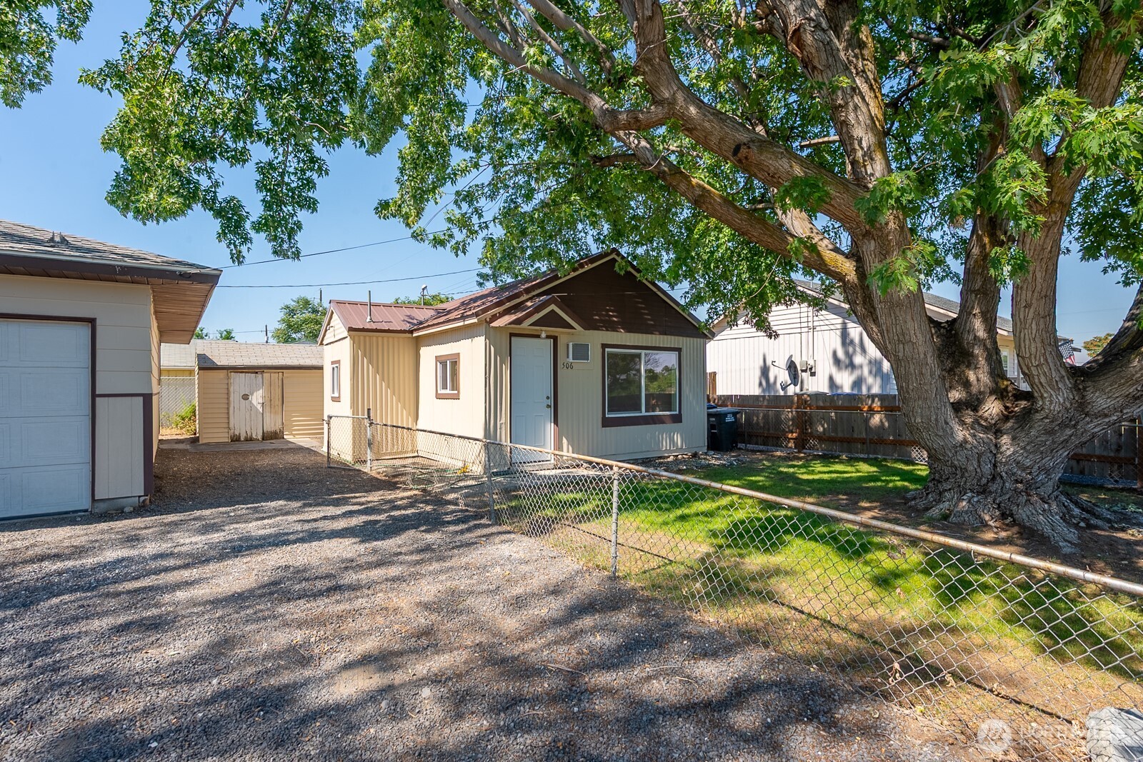 2104 W Spruce Street Property Photo 5