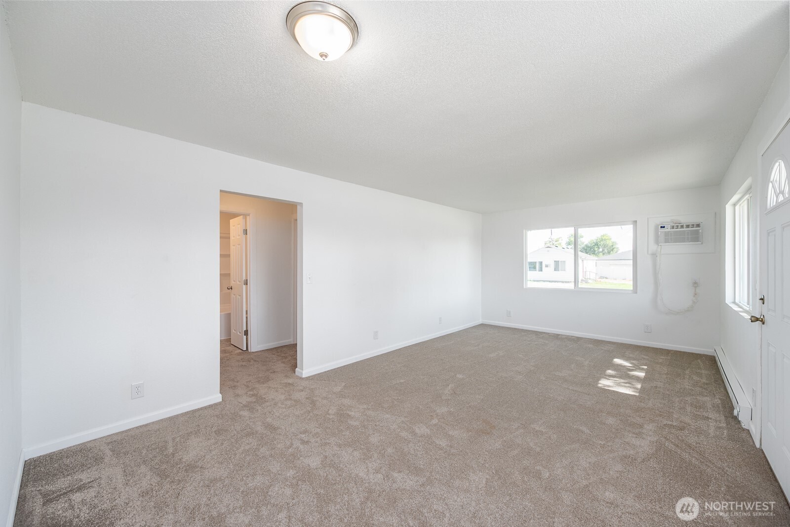 2104 W Spruce Street Property Photo 7