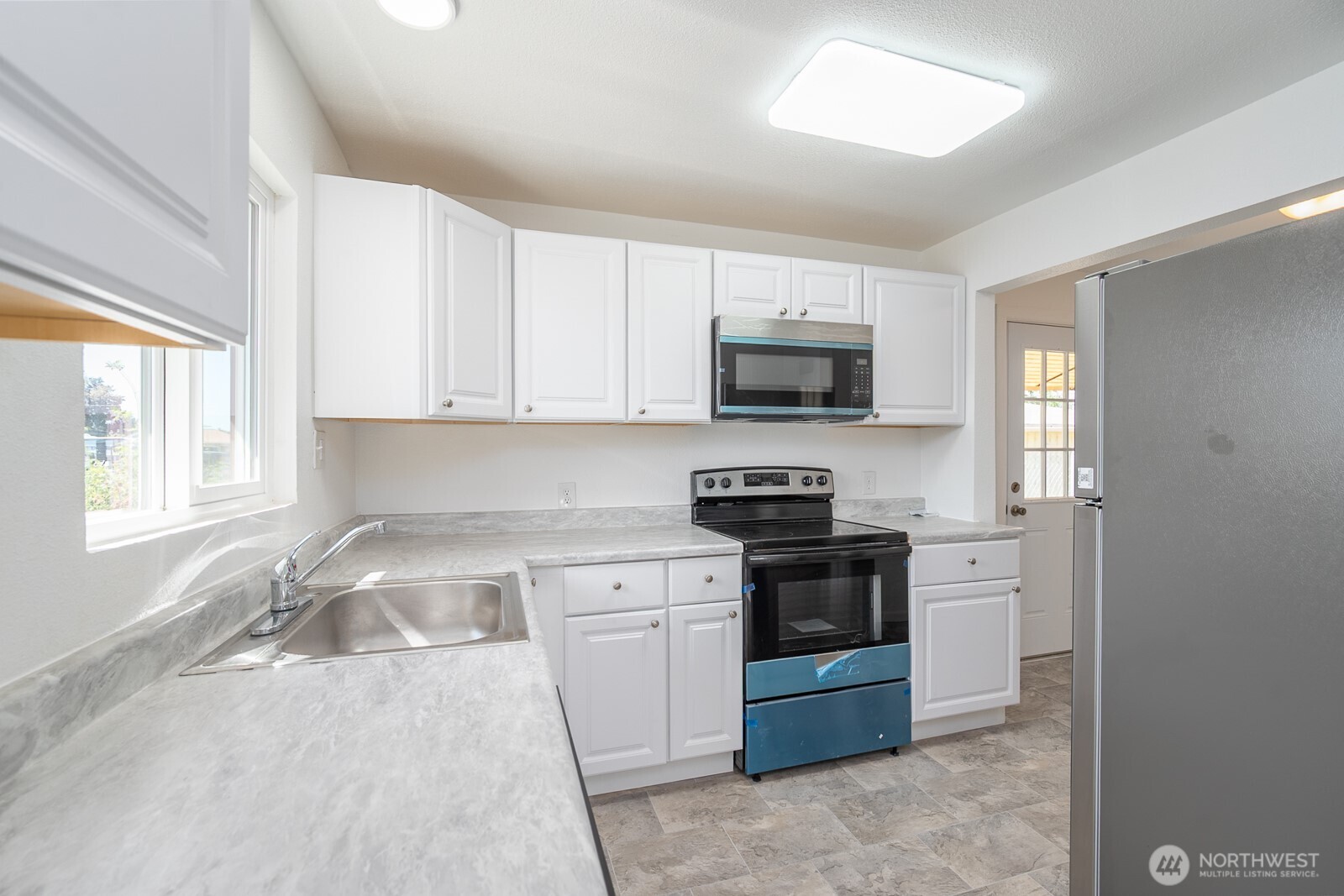 2104 W Spruce Street Property Photo 10