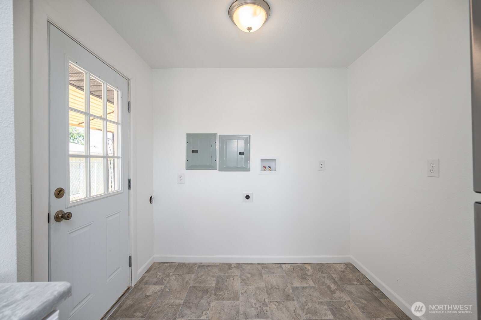 2104 W Spruce Street Property Photo 12