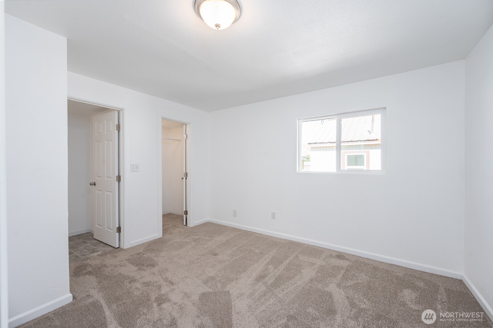 2104 W Spruce Street Property Photo 14
