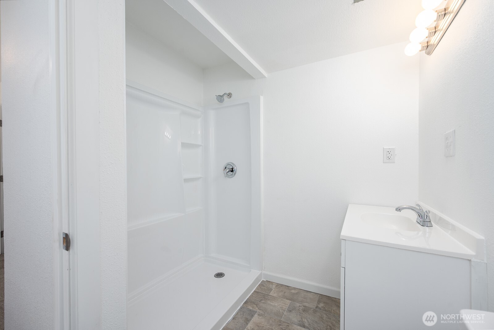 2104 W Spruce Street Property Photo 18