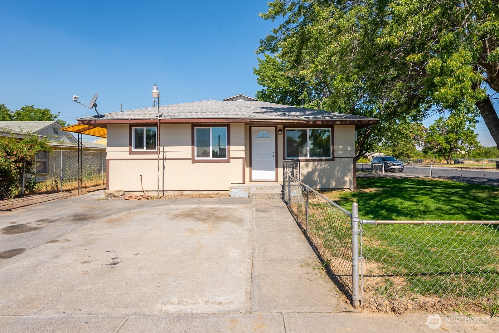 2104 W Spruce Street Property Photo 36