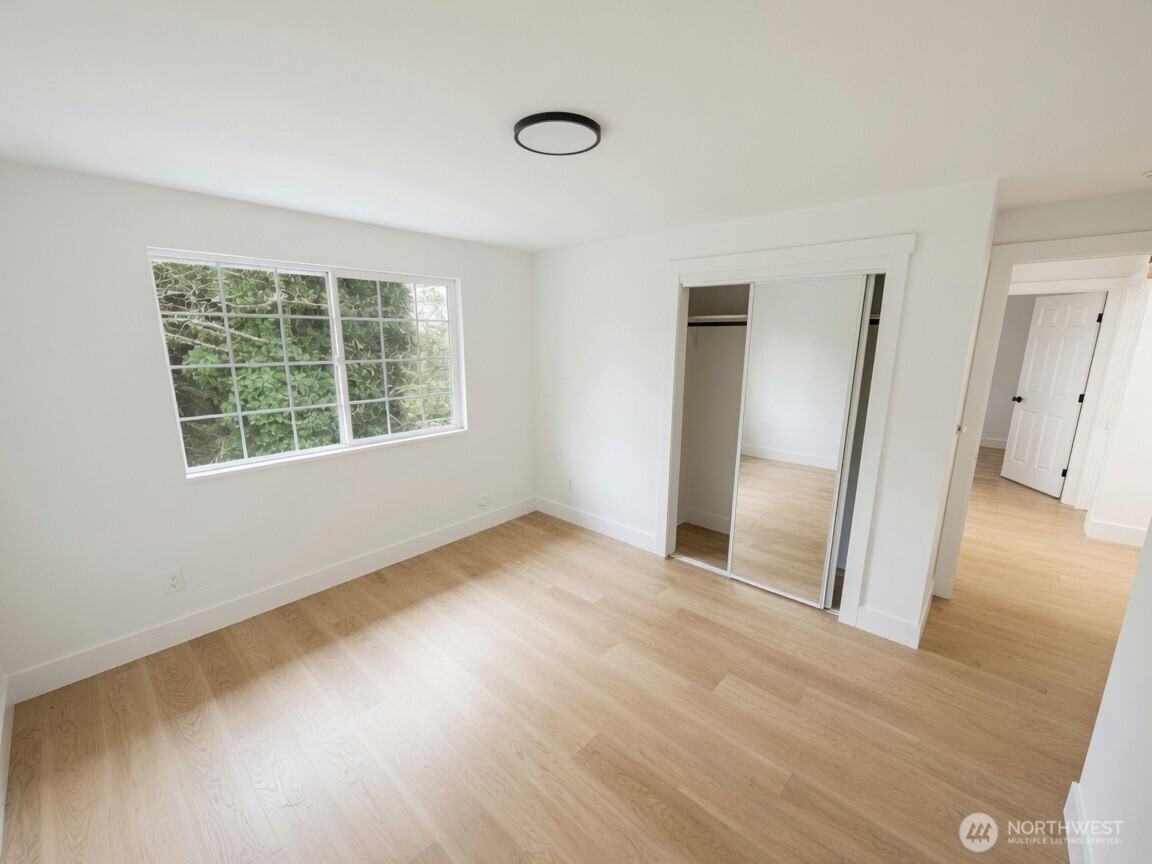 6425 7th Street Property Photo 6