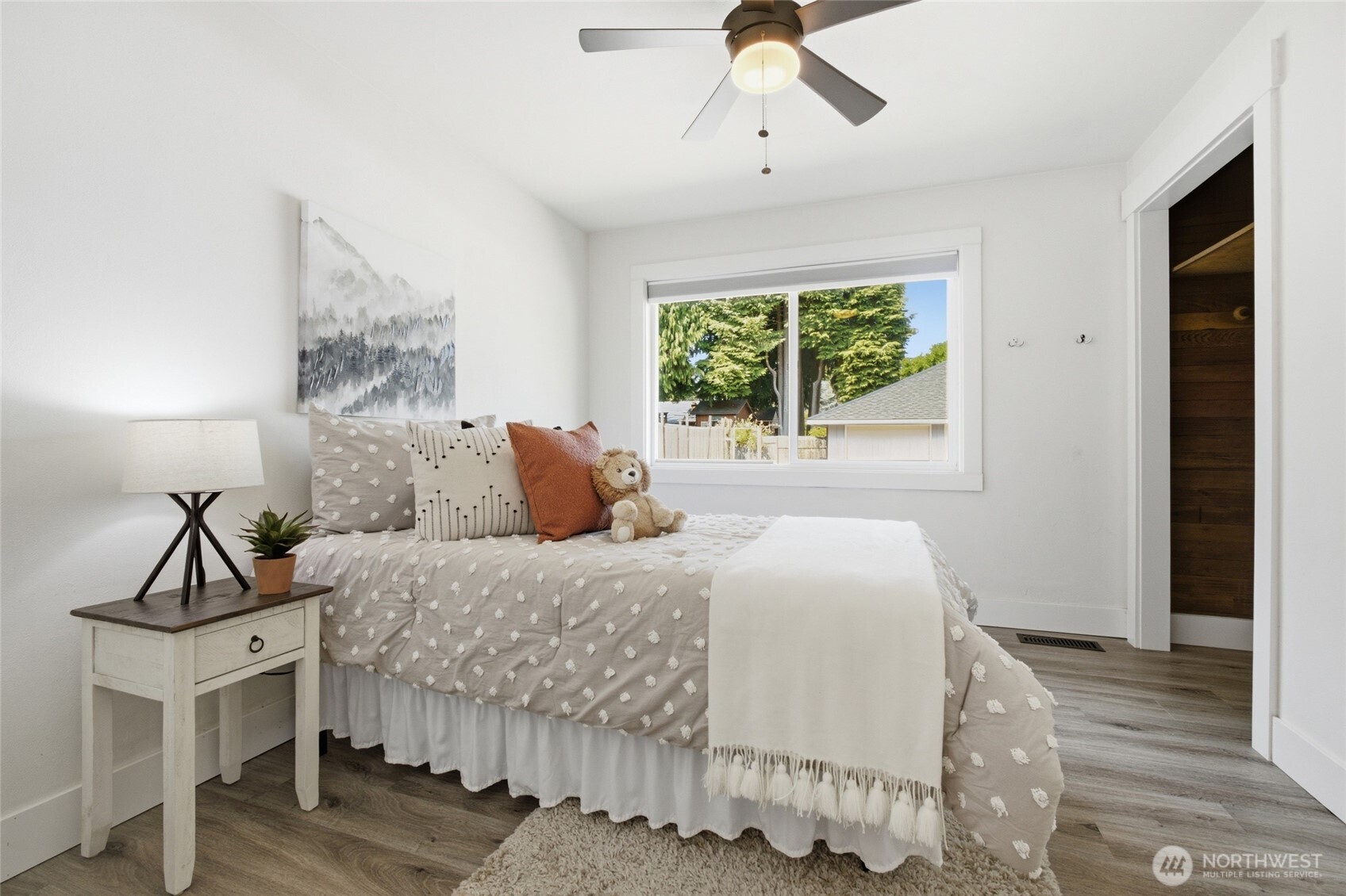 2016 Dickinson Avenue Property Photo 14