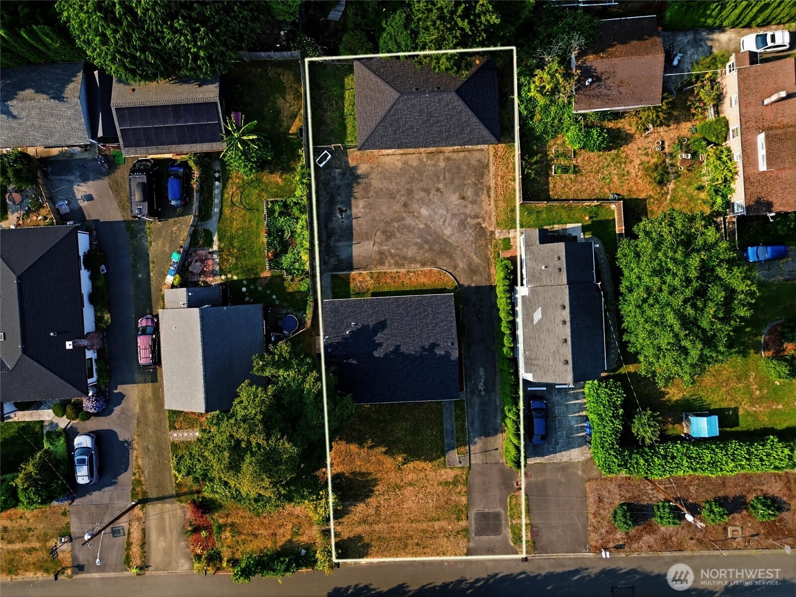 2016 Dickinson Avenue Property Photo 22