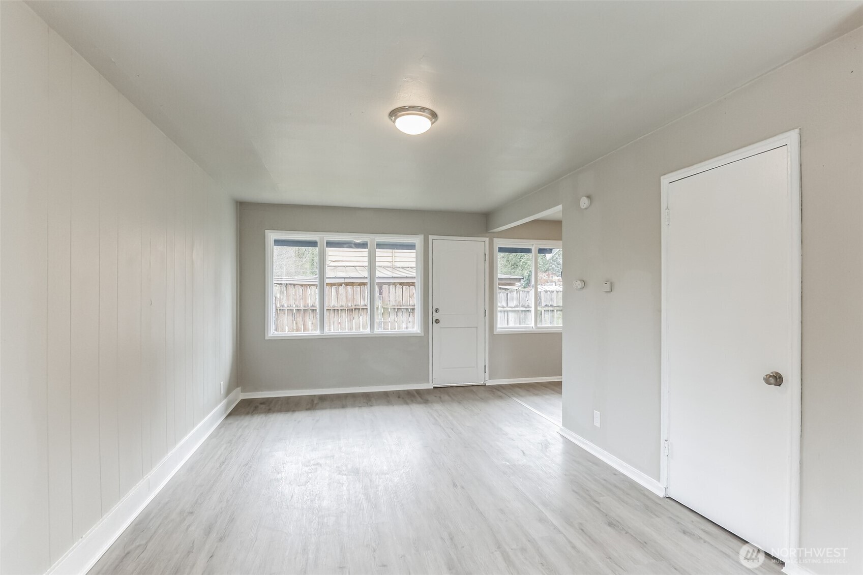 2821 2831 Ne Center Street 1-8 Property Photo 21
