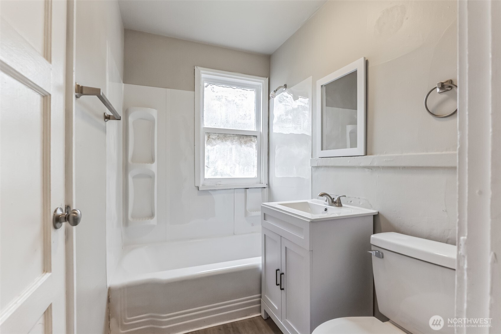 2821 2831 Ne Center Street 1-8 Property Photo 32