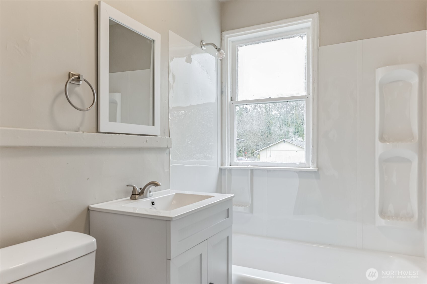 2821 2831 Ne Center Street 1-8 Property Photo 36