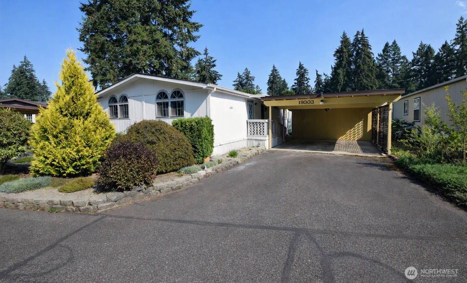 19303 99th Avenue 7 Property Photo 1
